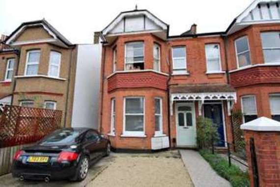 2 bedroom Flat for s...